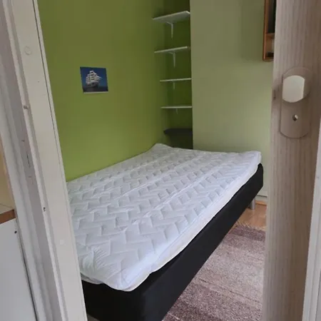 Spacious With Balcony *